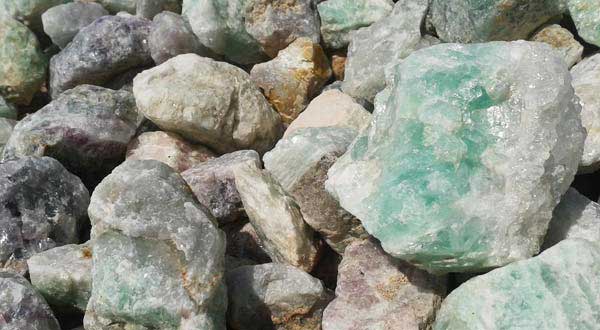 螢石磨粉機|鉀長石磨粉機選購設備技巧