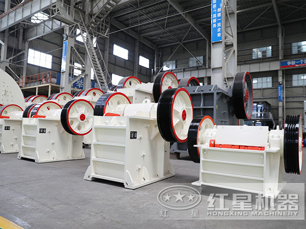 400*600顎式破碎機配置情況及價格介紹