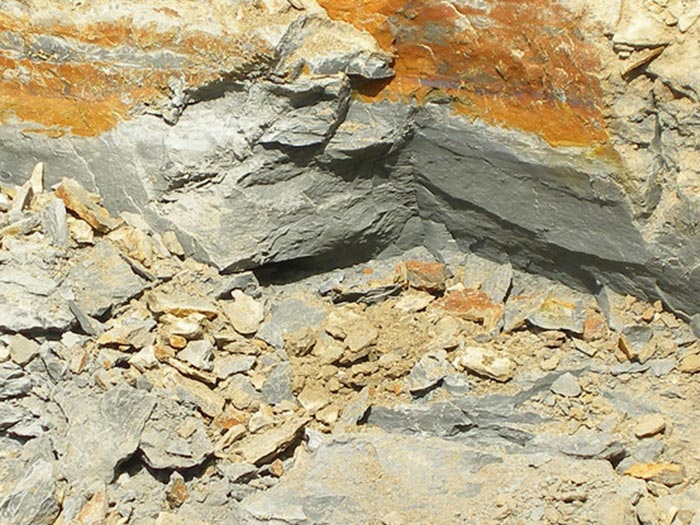 膨潤土磨粉生產現場