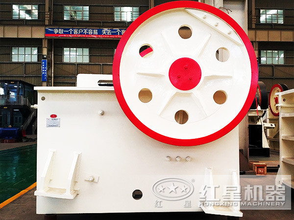 時產200噸青石顎式破碎機-轉型升級，掀起“環保礦山”新風尚