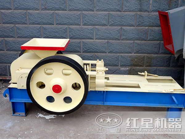 時(shí)產(chǎn)40-150噸煤炭用對輥破碎機(jī)大概多少錢一臺？有環(huán)保的嗎？