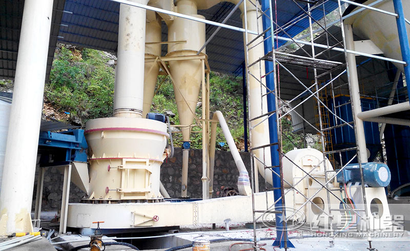 山東濟寧石英粉加工現場