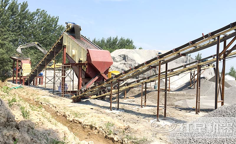 錘式制砂機制砂現場