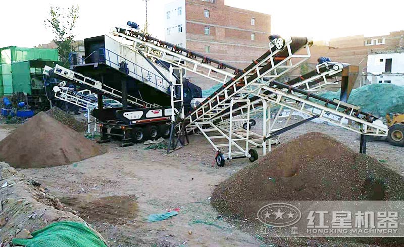 西安時產200噸建筑磚渣粉碎現場