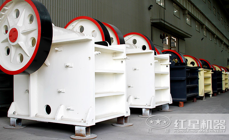 小型鄂破碎機(jī)型號眾多