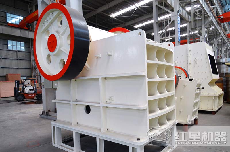 投資時生產200噸的大型顎式破碎機利潤高嗎？