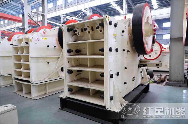 投資時生產200噸的大型顎式破碎機利潤高嗎？