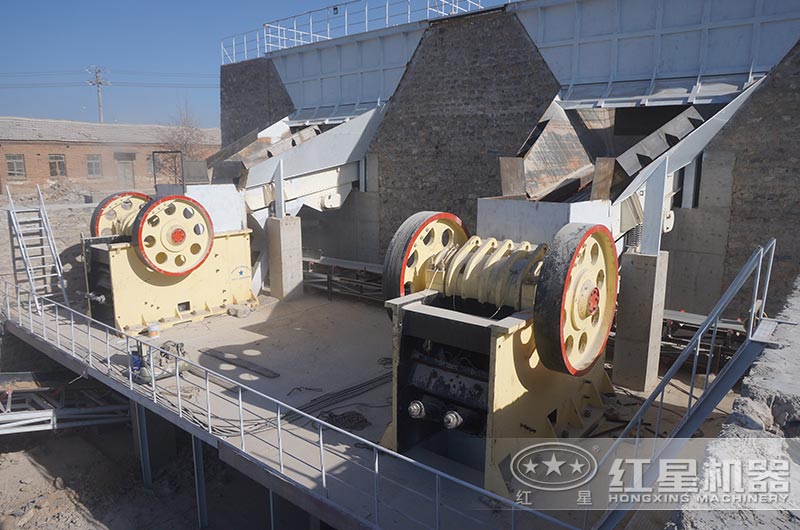 塊狀瀝青混凝土破碎機多少錢一臺，提供詳細的型號參數及廠家