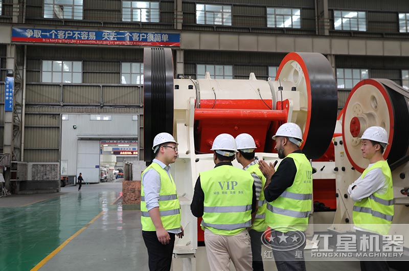 塊狀瀝青混凝土破碎機多少錢一臺，提供詳細的型號參數及廠家