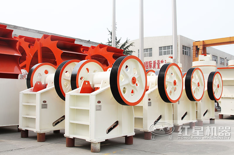 顎式破碎機(jī)結(jié)構(gòu)簡單