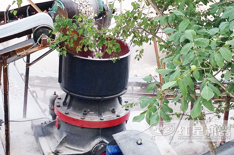 圓錐破碎機作業圖