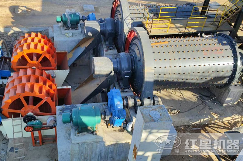 鋼渣球磨機工作現場實拍圖