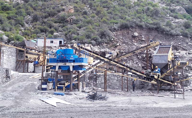 湖北宜昌時產100-250噸石頭制沙生產線