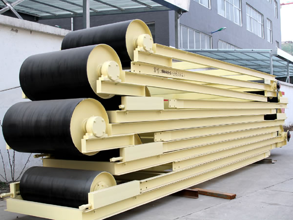 皮帶輸送機(jī)